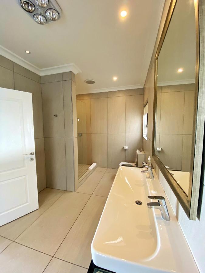 The Northcliff Boutique Hotel โจฮันเนสเบิร์ก ภายนอก รูปภาพ