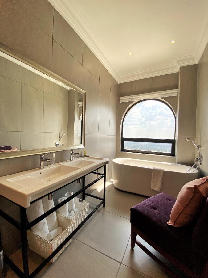 The Northcliff Boutique Hotel โจฮันเนสเบิร์ก ภายนอก รูปภาพ